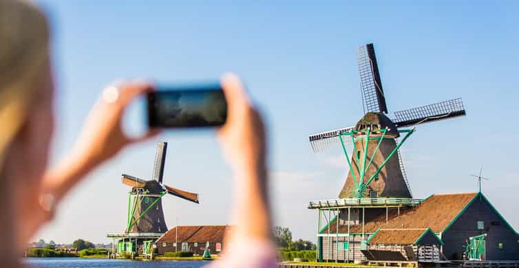 From Amsterdam: Zaanse Schans, Volendam & Marken Guided Tour photo 2