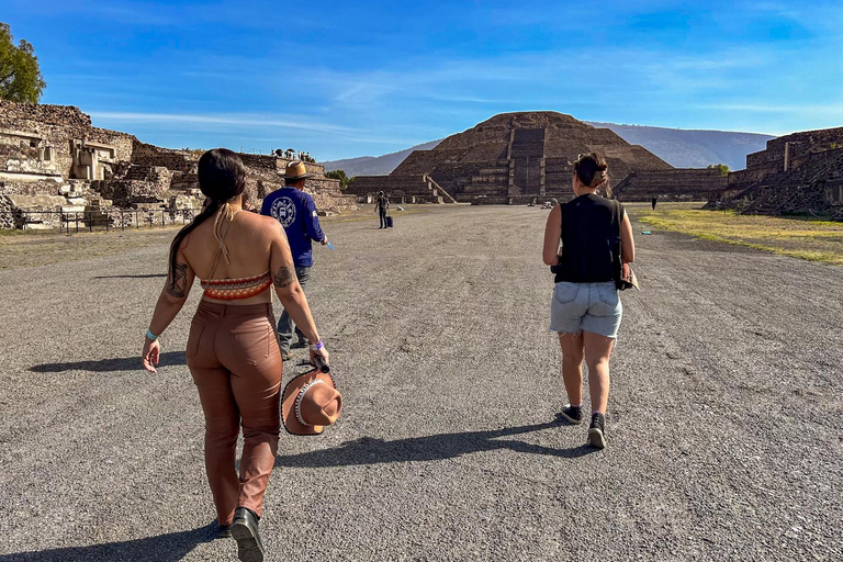 Teotihuacan: Private Tour with Archeologist & Hotel Pick-up