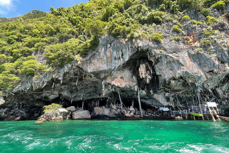 Phuket : Phi Phi Monkey Beach with Snorkeling & Lunch