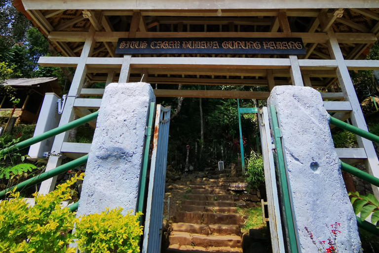 Jakarta: Explore Gunung Padang Archaeological Site Tour