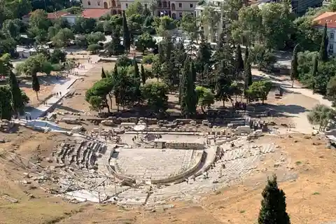 Athens : Highlights & Hidden gems Walking Tour