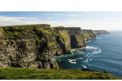 Da Dublino: Scogliere di Moher, crociera in barca e Grotta di Aillwee