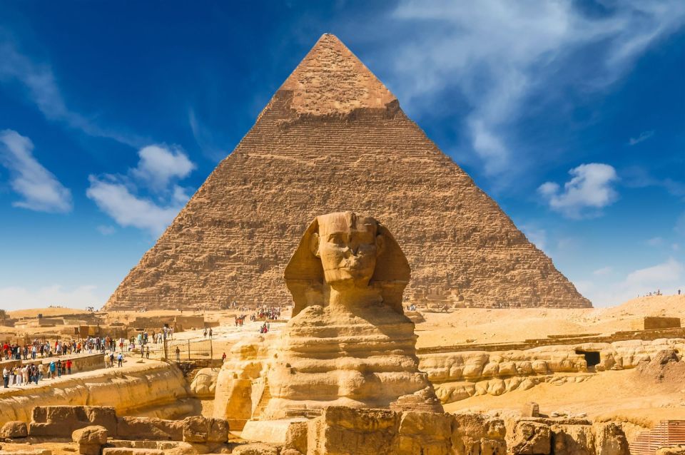 カイロ発：ギザのピラミッド、スフィンクス、エジプト博物館 | GetYourGuide