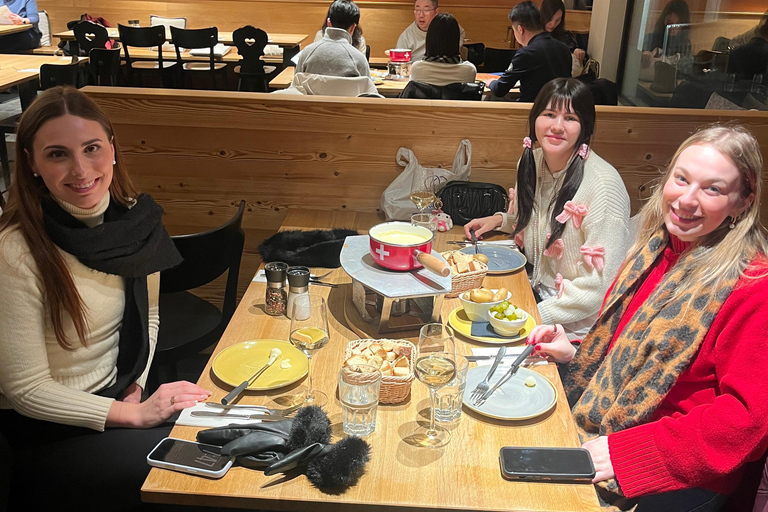 Interlaken: Sunset Sledding Adventure & Swiss Cheese Fondue Interlaken: Sunset Sledding & Fondue Dinner in Mürren