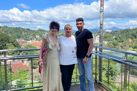 Kandy: Private City Tour with Cultural Dance Show