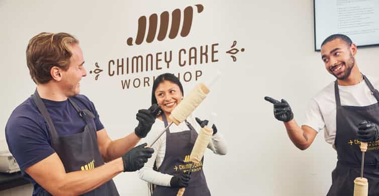 Budapest: Traditional Chimney Cake (Kürtőskalács) Workshop