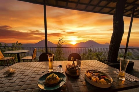 Sunrise at Blue Mountains Cafe, Zipline & Rice Terrace