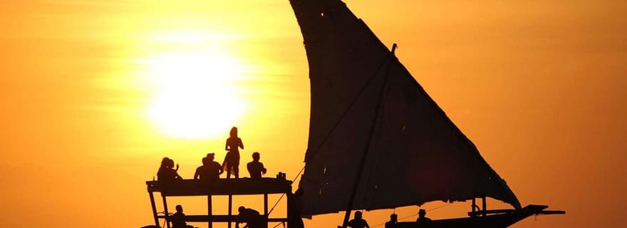 Zanzibar : snorkeling sur l'île de Mnemba et croisière au coucher du soleil en boutre