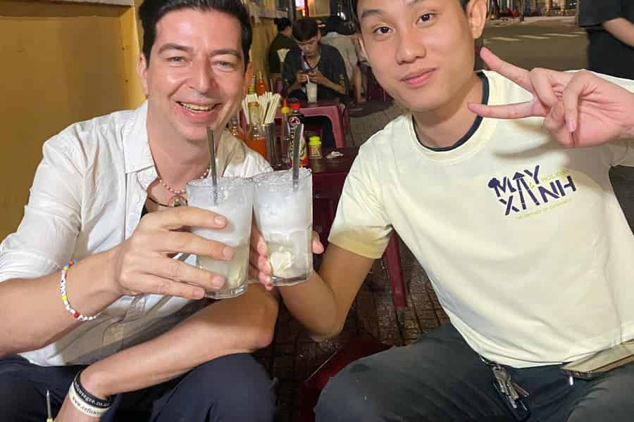 Nha Trang: Foodtour mit dem Roller und einem einheimischen Studenten. Foto: GetYourGuide Nha Trang: Foodtour mit dem Roller und einem einheimischen Studenten. Foto: GetYourGuide