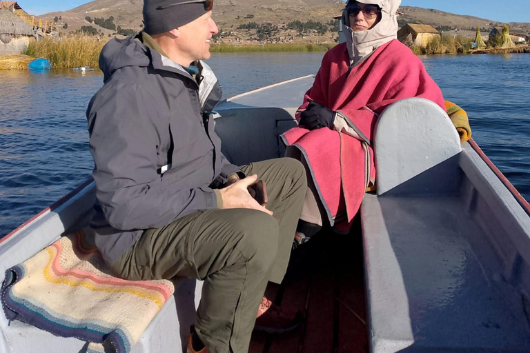 Puno: Tour of the Uros Floating Islands and Fishing Experience Puno: Tour to the Uros floating islands and fishing experience