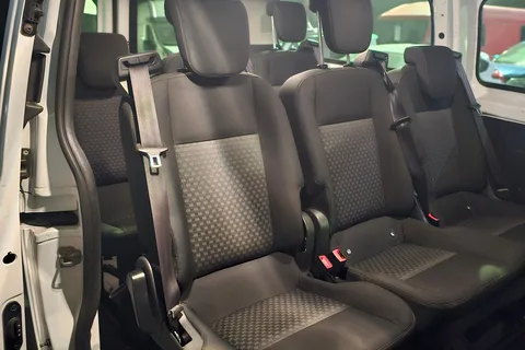Reykjavik: Private Transfer to/from Keflavik Airport