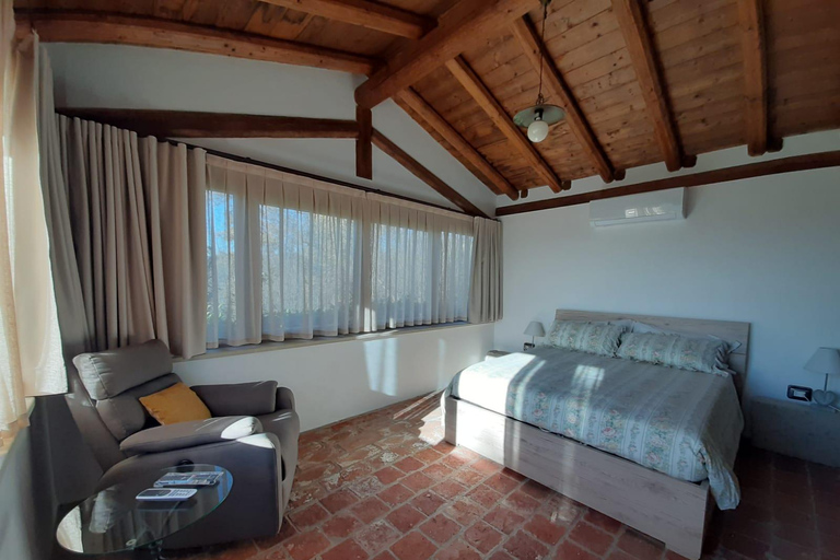 Après‑Shopping: Wine & Truffle, Overnight Stay, 15 minutes from Serravalle Outlet Après‑Shopping: Wine & Truffles, Overnight Stay, 15 Minutes from Serravalle Outlet