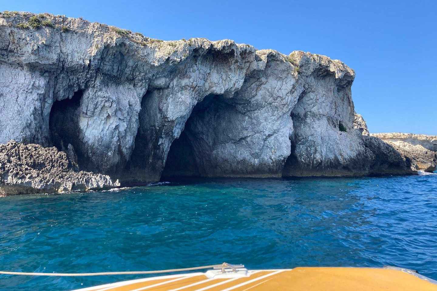 Syracuse: Ortigia Island and Sea Caves Boat Tour