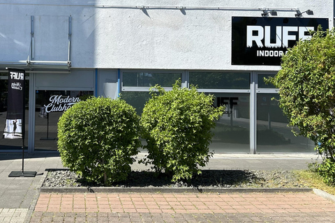 Dreieich: Indoor Golf Experience with Trackman Simulator