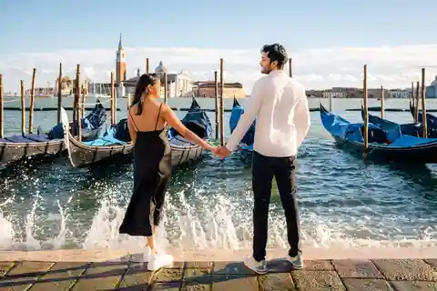 Venice: Photoshoot at Piazza San Marco and the Canals