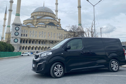 Istanbul: Minivan Transfer from Istanbul Airport