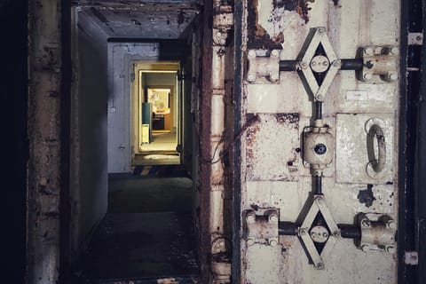 Nuclear Bunker near Berlin: Guided Adventure Tour with Lunch