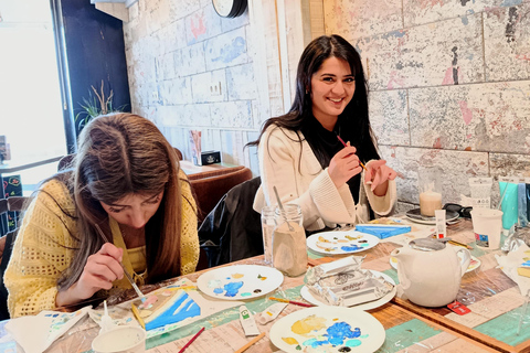Create Your Own Souvenir of Alicante: Art Workshop, Coffee, and Relaxation Create Your Own Alicante Souvenir: Art Workshop, Coffee, and Relaxation