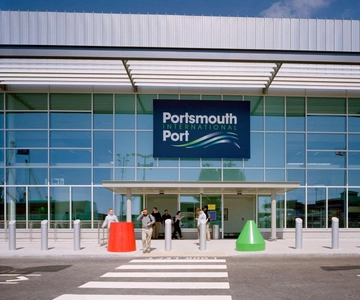 Transport fra Portsmouth cruisehavn til London Heathrow lufthavn