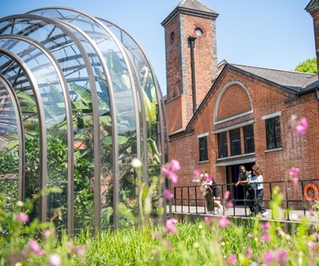 Bombay Sapphire Gin Destillery Tour