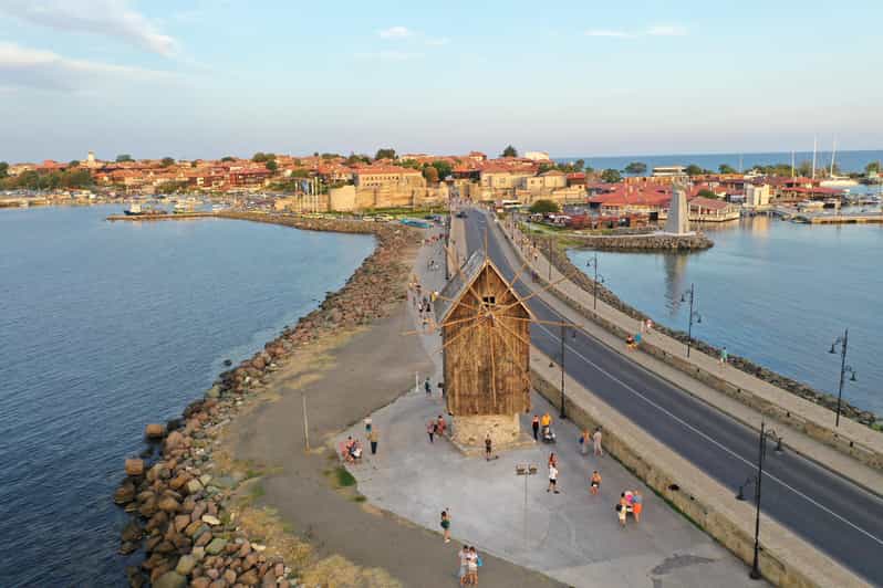 From Veliko Tarnovo: UNESCO Nessebar Old Town & Pomorie Tomb