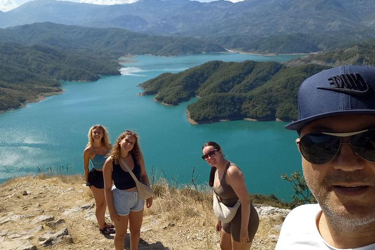 Tour privado de un día al Lago Bovilla desde Tirana