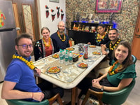 Classe di cucina & fare molto di più con una famiglia locale a Delhi - Hizvo