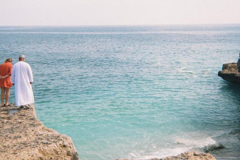 3-Day Oman Adventure: Wadis, Desert Camping & Meals by Guide