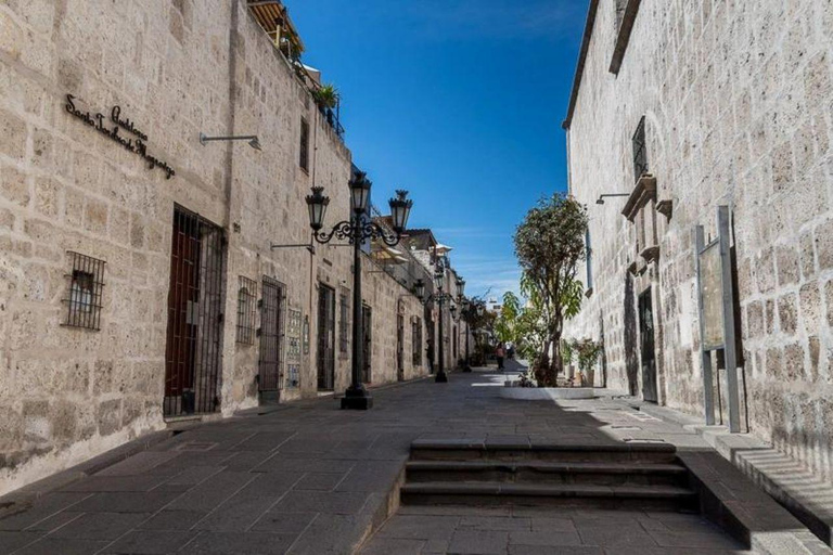 Arequipa: Walking City Tour & Santa Catalina