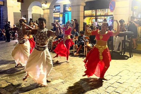 Colombo: Nightlife Tour with Tuk Tuk and Guide