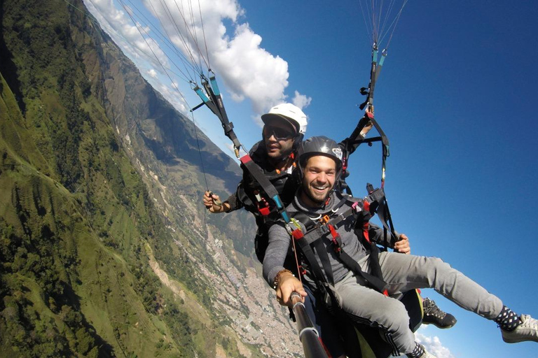 Medellín: 15-Minute Paragliding + Transportation + Breakfast Medellín: 15 min paragliding + transportation + breakfast