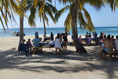 De La Romana: Ilha Saona para os passageiros da Costa CruzeirosVisita a Saona para os passageiros do cruzeiro Costa Pacifica