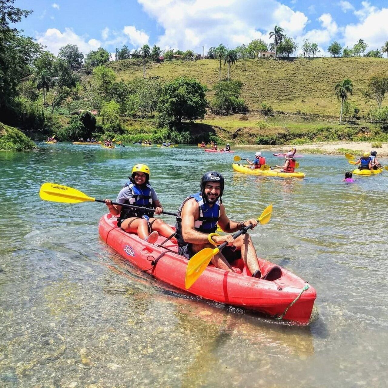 Jamao al Norte: Kajak-Abenteuer auf einem versteckten Fluss und Auszeit in der Natur