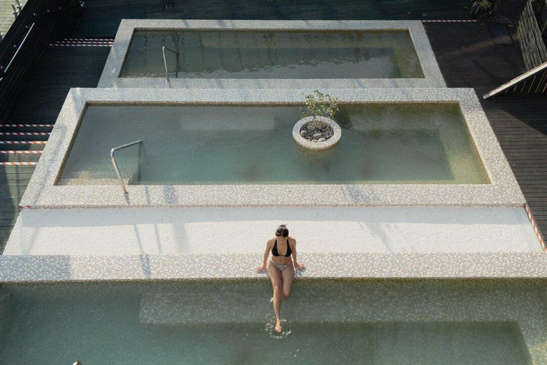 Taupo: Natural Thermal Springs Day Pass, Adults Only
