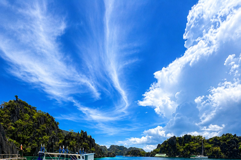 Coron: Private Boat Tour with Local Market Experience