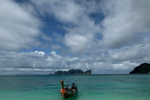 Phi Phi: Maya Bay Longtail Boat Tour with Snorkeling