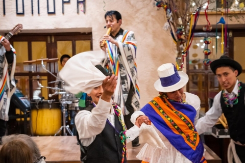 Cusco: folkloristische Andesshow & driegangendiner in Tunupa
