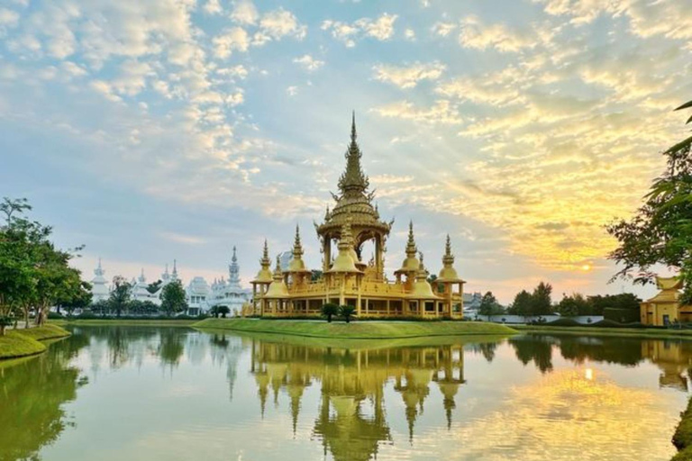 Chiang Rai: Explore 3 Highlight Temples (White, Blue, Red) Meeting Point: Wat Phra Singh (Hotels Outside Pickup Area)