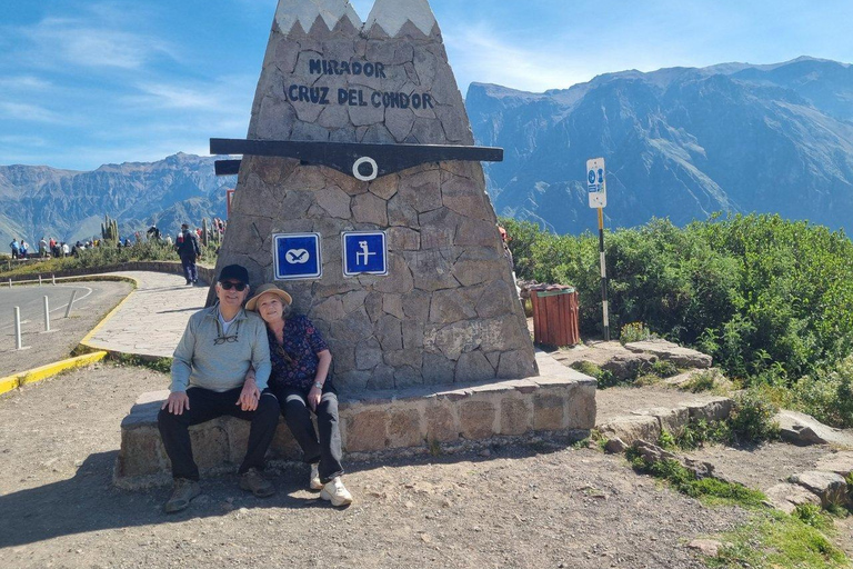 From Arequipa: Colca Canyon Day Trip with a stop in Puno From Arequipa: Day trip to Colca Canyon, ending in Puno