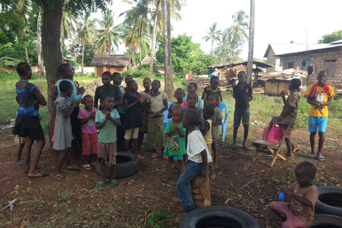 Mombasa: Nguuni Wildlife Walk & Mijikenda Village Experience