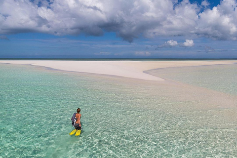 Cidade de pedra e banco de areia de Nakupenda