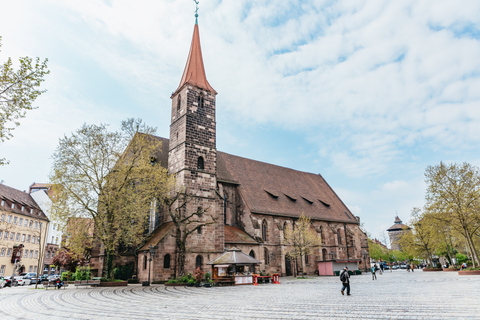 Nuremberg: tour de la ciudad con el tren BimmelbahnNúremberg: tour de la ciudad durante el mercado de Navidad