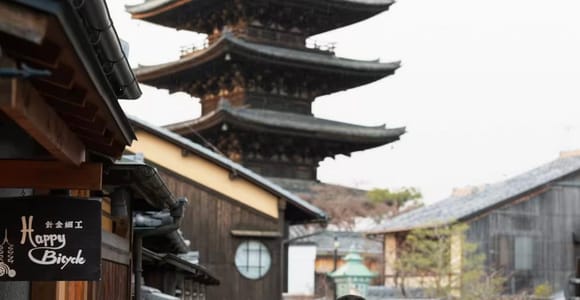 Kyoto Photography Tour with a Private Travel Photographer