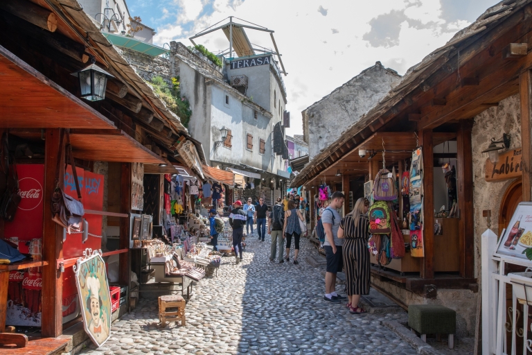 Wandeltocht door de oude binnenstad van Sarajevo, Bosnisch etnisch eten en koffieTour Engels delen