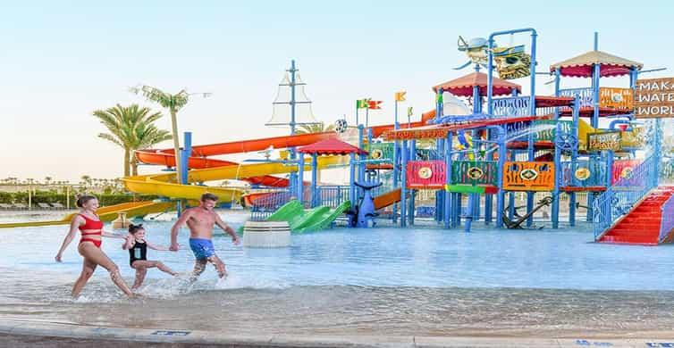 Hurghada: Makadi Water World with Lunch & Transfers