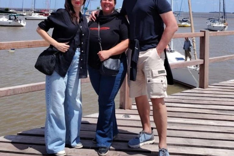 Colonia del Sacramento: Sightseeing Walking Tour & Traditional Tannat Wine Tasting