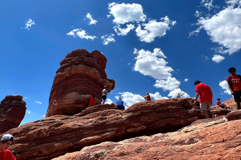 Colorado Springs: Garden of the Gods Guided Jeep Tour