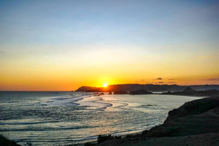 Lombok: 3 Gili Snorkeling Trip with Turtles, Statues & GoPro Starting from Lombok (Round trip Hotel transfer)
