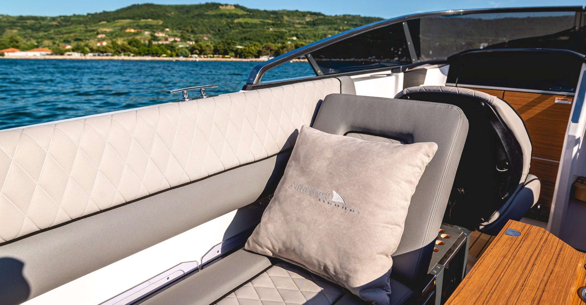 Côme, 4h Lake Côme Visite en bateau privé - Hizvo