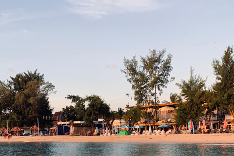 Gili Trawangan: Sunset sup or Kayak Tour to Gili Meno Sunrise paddle/kayak